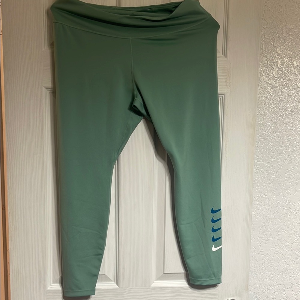 Nike Green Leggings Athletic Wear
